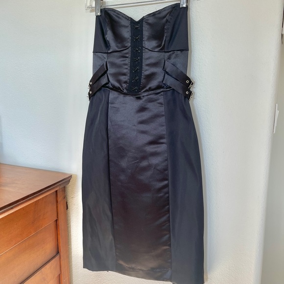 🚨SOLD🚨Betsey Johnson Black Satin Corset Dress with Sweetheart Neckline - Picture 1 of 6